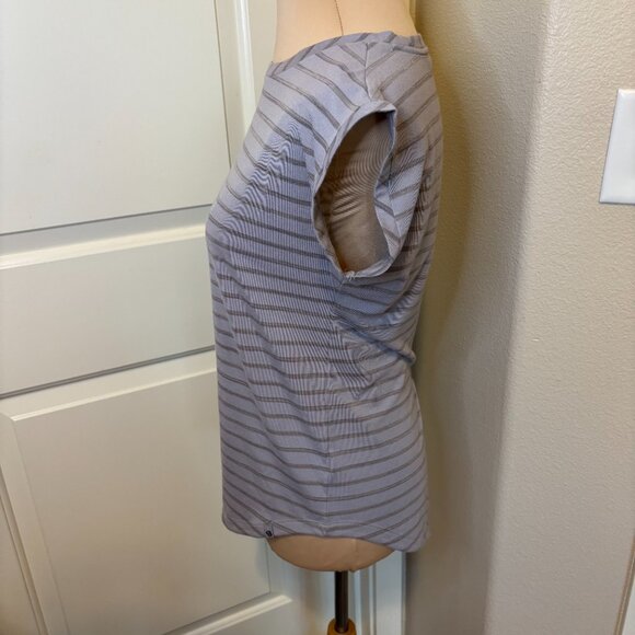 Mountain Hardware Women's Gray Stripe Sleeveless Top Split Back Size XS #177 - Picture 4 of 8